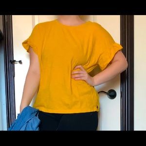 💝Old navy yellow t shirt!